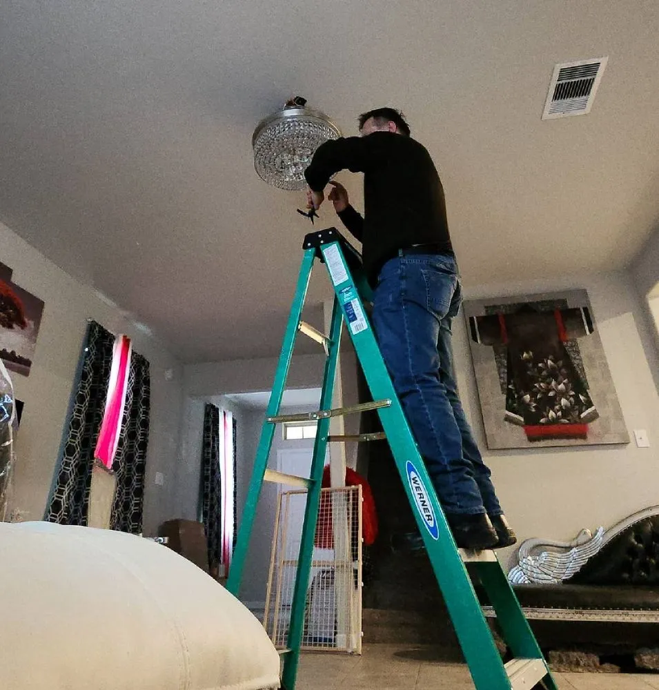 Slide of Payam's Handy Man and Electrician