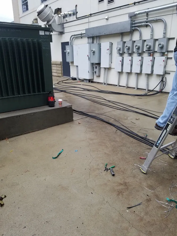 Certified electrician providing lighting installation in ,