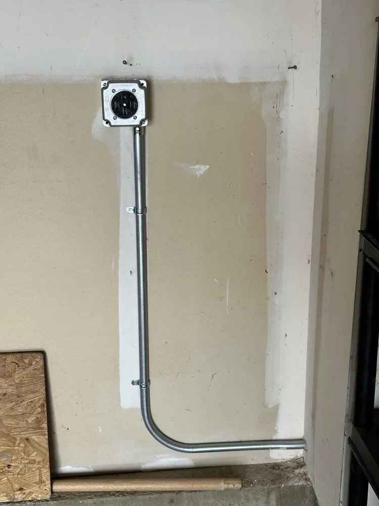 Slide of Peak EV Solutions