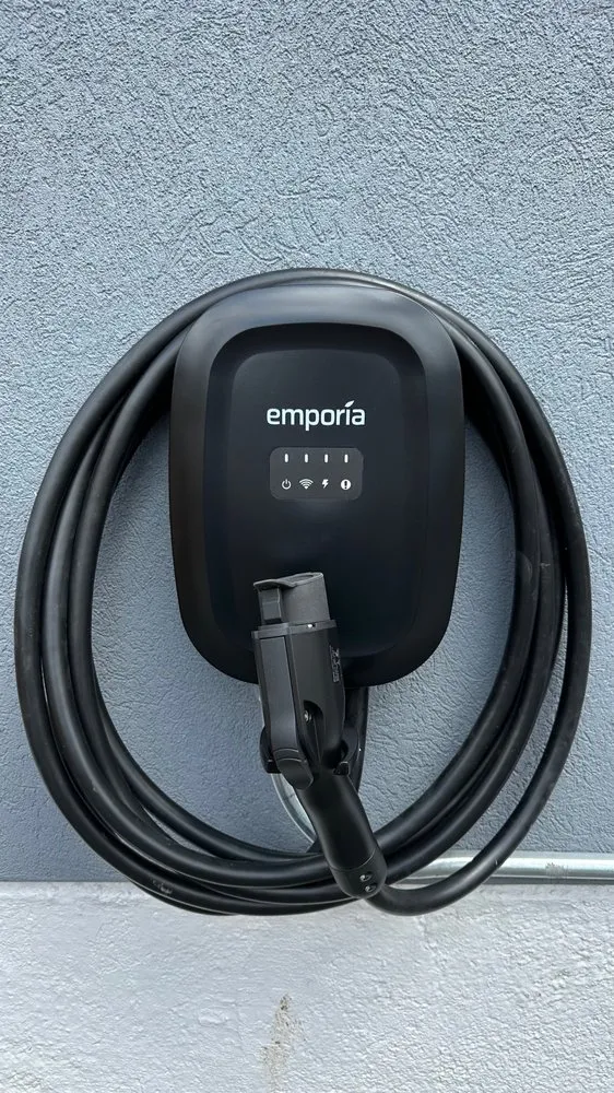 Slide of Peak EV Solutions