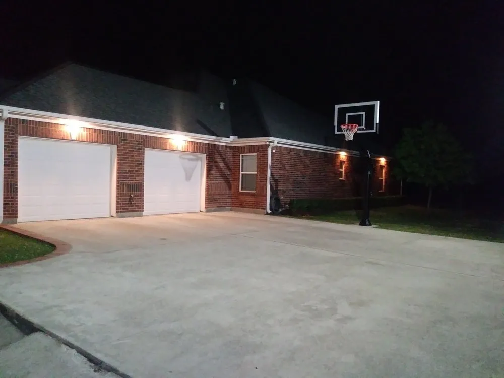 Slide of Pearland Lighting & Electric