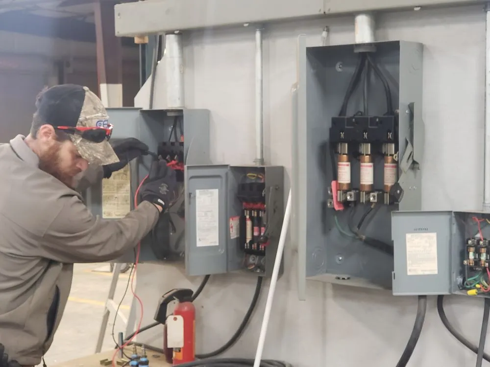 Emergency electrical repair service in ,  - Peerless Electric