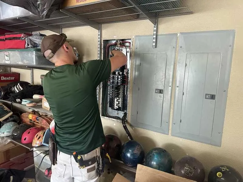 Emergency electrical repair service in ,  - Peerless Electric