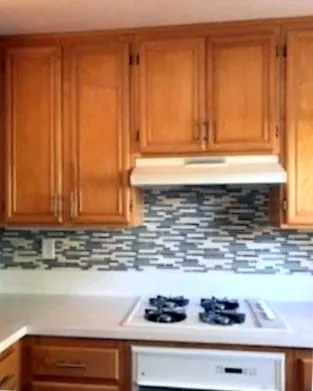 Professional electrician providing wiring installation in ,