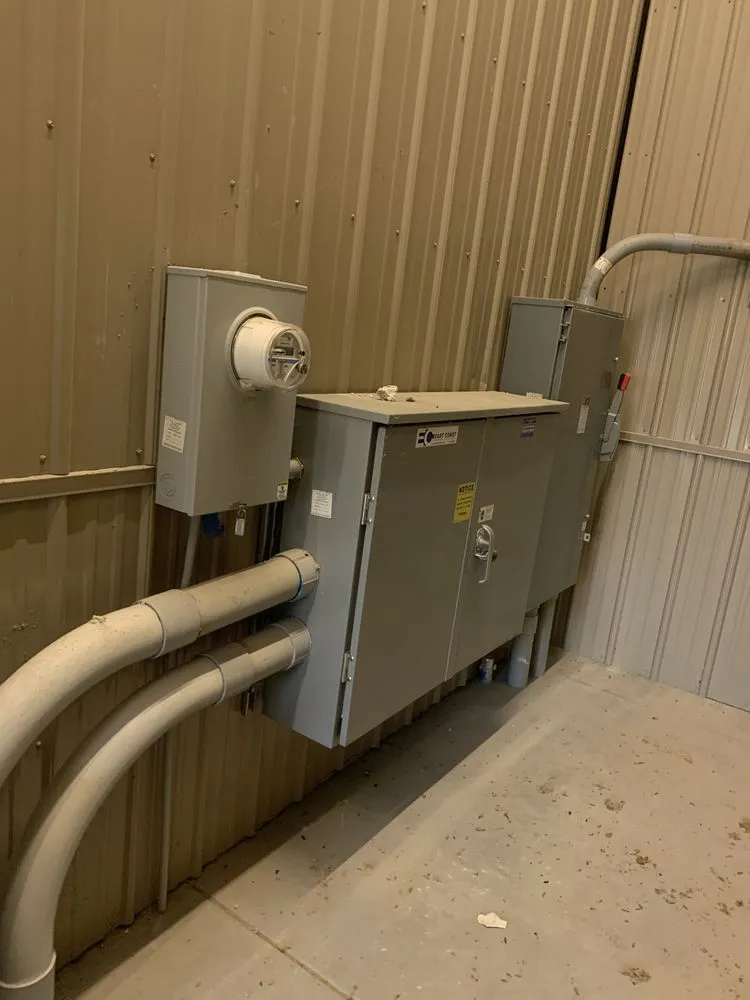 Slide of Pelican Electric