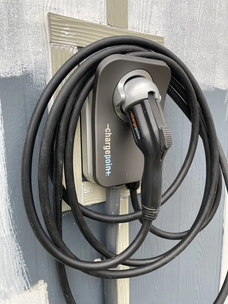 Slide of Pelren Electric