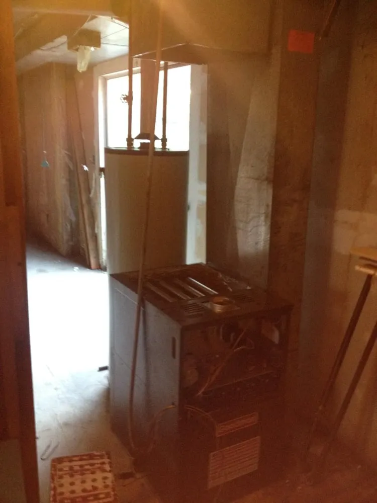 Licensed outlet and switch repair service in St Louis, MO - Penny Constructors