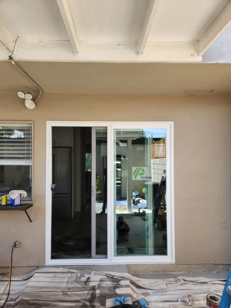 Professional circuit breaker repair in , by Pentori Handyman