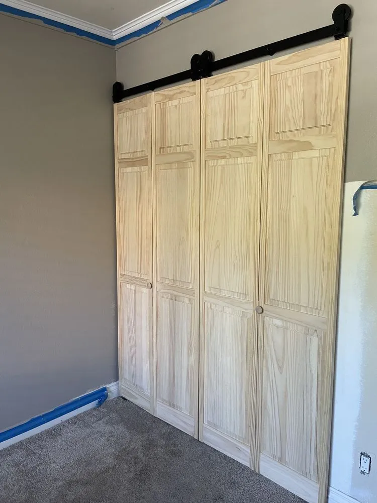 Certified electrician providing electrical repair in ,