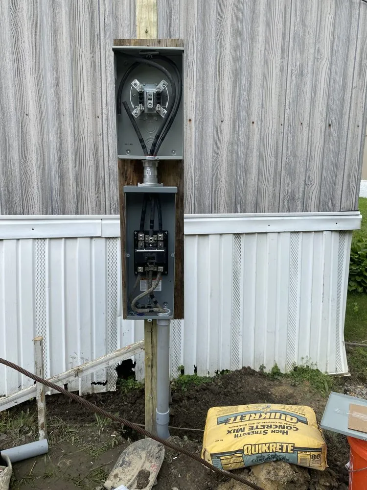 Expert electrician providing circuit breaker repair in Chester, VA - Perdomo’s Electrical Contractor