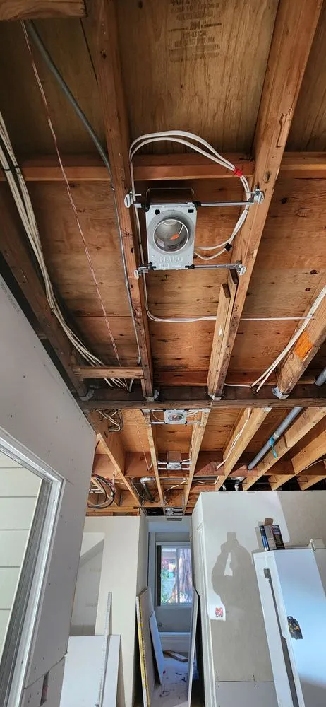 Slide of Perez Electrician