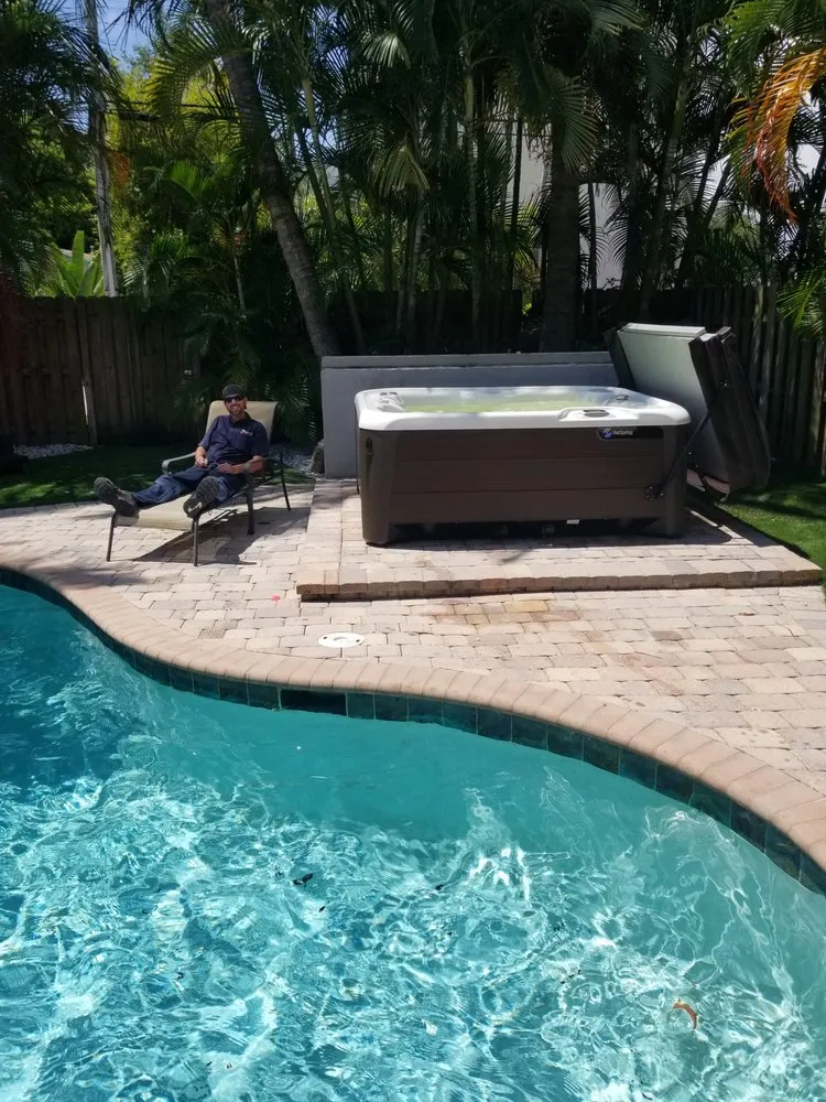 Affordable electrician providing circuit breaker repair in , 