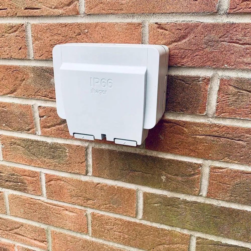 Slide of Persistant Electrician