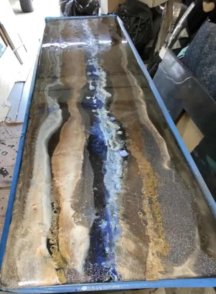 Slide of Peter Dada Electric