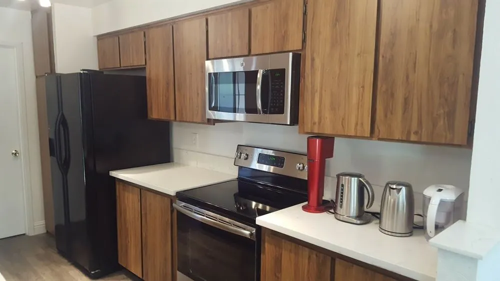 Slide of Peter Ellis Construction