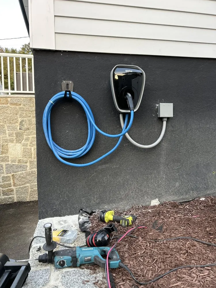 Trusted electrician providing emergency electrical service in North Waltham, MA - Peter Vitale Electric