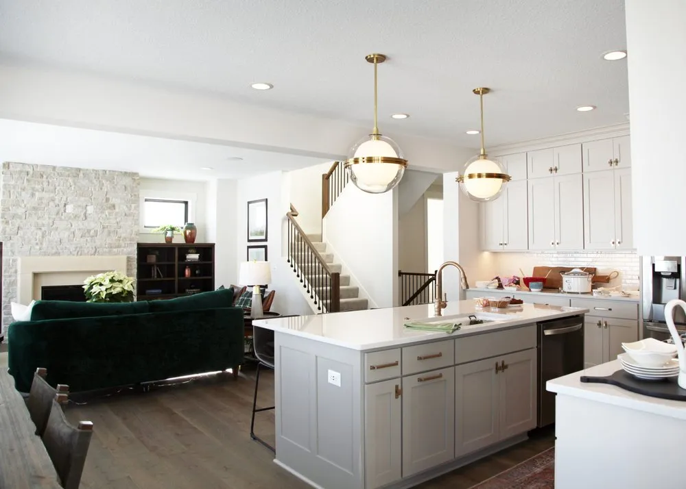 Slide of Phase Electric & Media