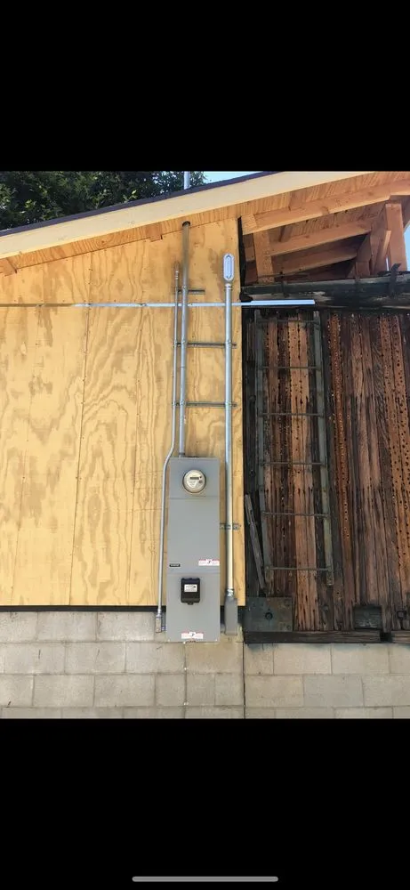 Slide of Phaze Electric