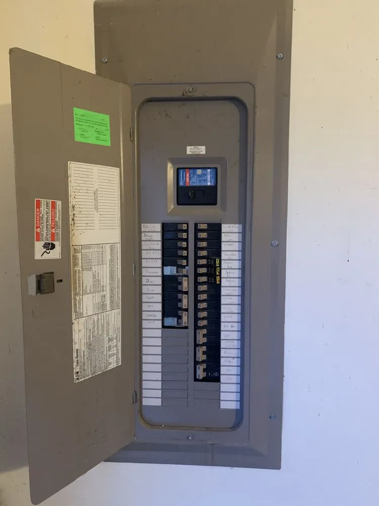 Emergency electrician providing wiring installation in Smiths Grove, KY - Phelps Electrical Solutions