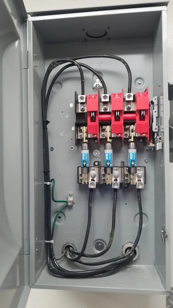 Licensed electrician providing panel upgrade in Greentown, PA - Philip Michael