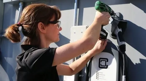 Licensed circuit breaker repair in Greentown, PA by Philip Michael