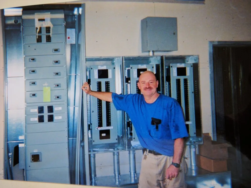 Slide of Philips Service