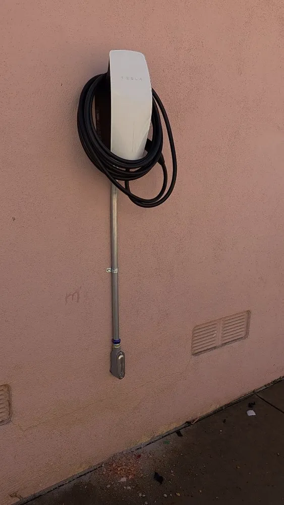 Slide of Photonics Electric & IT Services