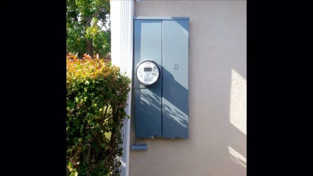 Slide of Pi Electric & Solar