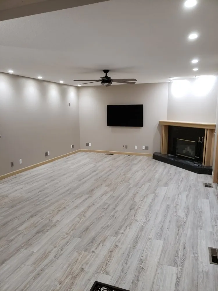 Slide of PICH Company