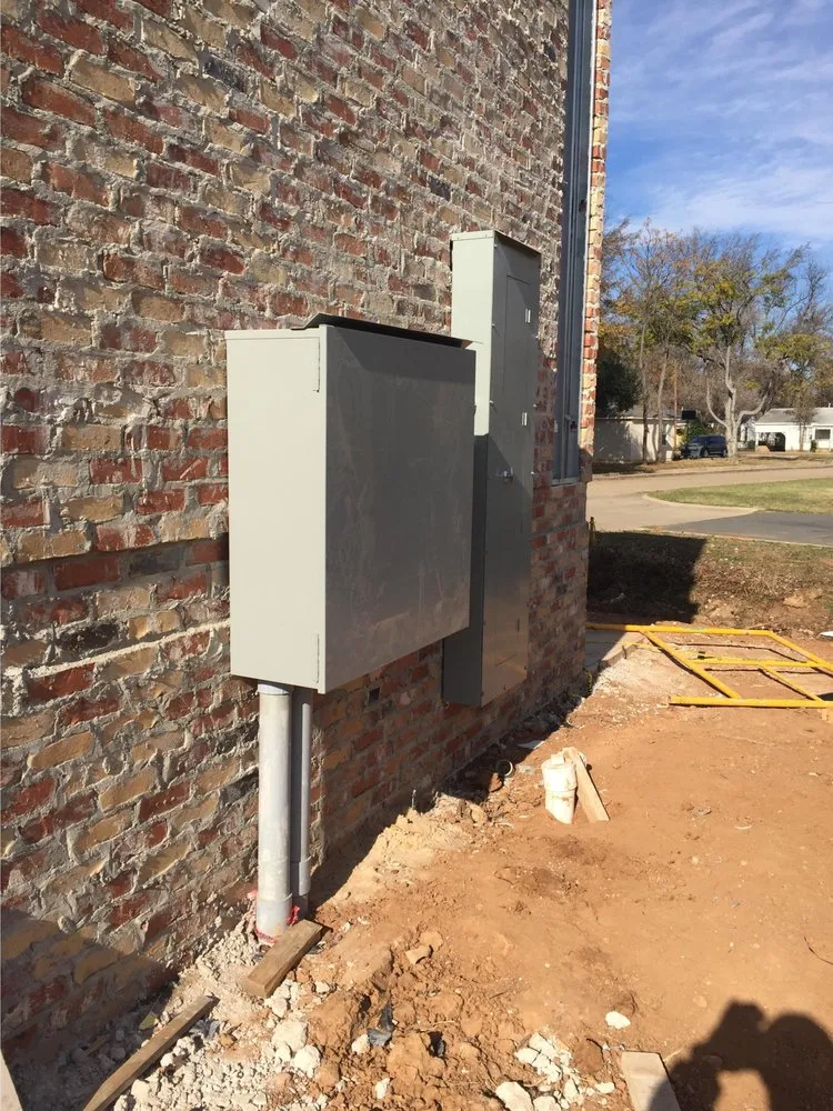 Professional outlet and switch repair experts serving Robeline, LA - Pickett Electrical Services