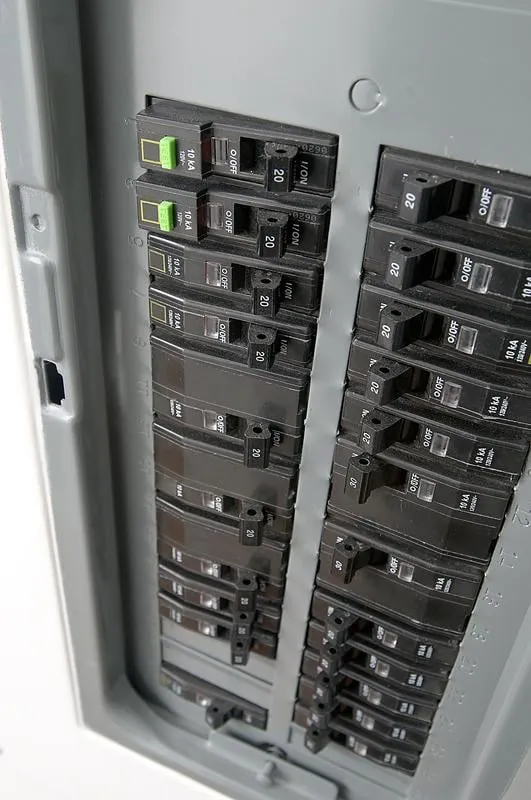 Slide of Pikuza Electric