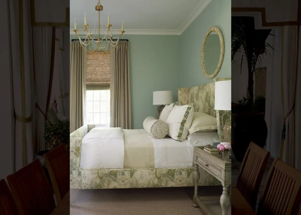 Slide of Pilla Electric