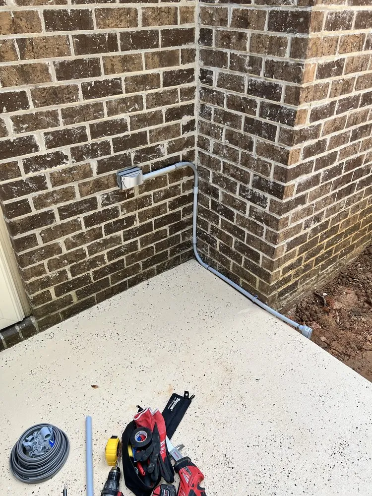 Slide of Pina Electric