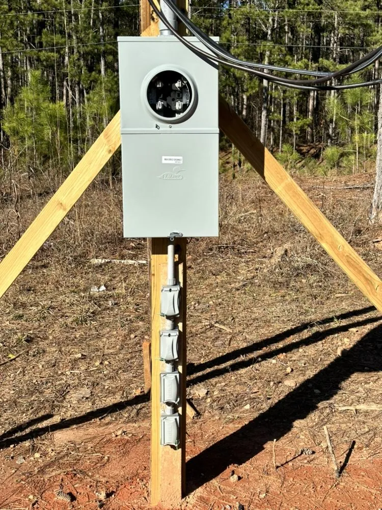 Slide of Pina Electric