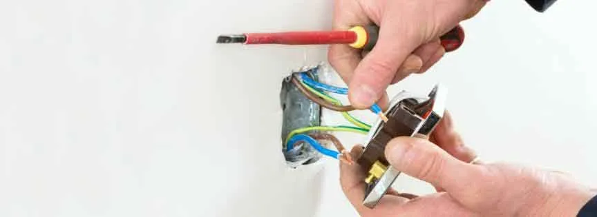 Slide of Pina Electric