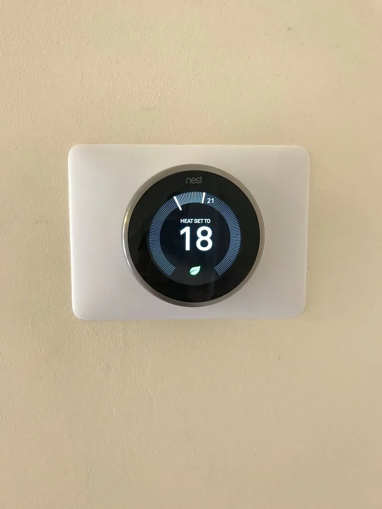 Slide of Pinecrest 24 Hour Electrician