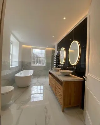 Pinecrest 24 Hour Electrician Logo