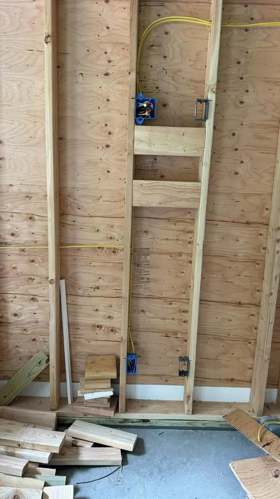 Emergency circuit breaker repair in Atco, NJ by Piney Power Electric