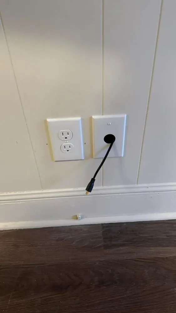 Licensed electrician providing circuit breaker repair in Atco, NJ - Piney Power Electric