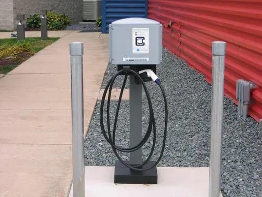 Pinnacle Electric Logo