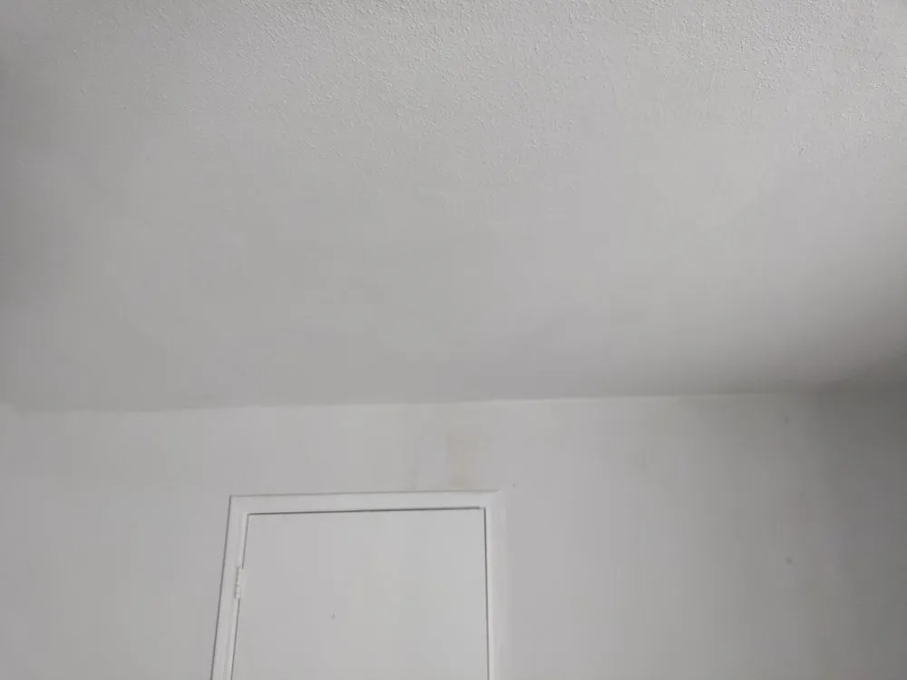 Slide of Pinolero's Cleaning & Handyman Service