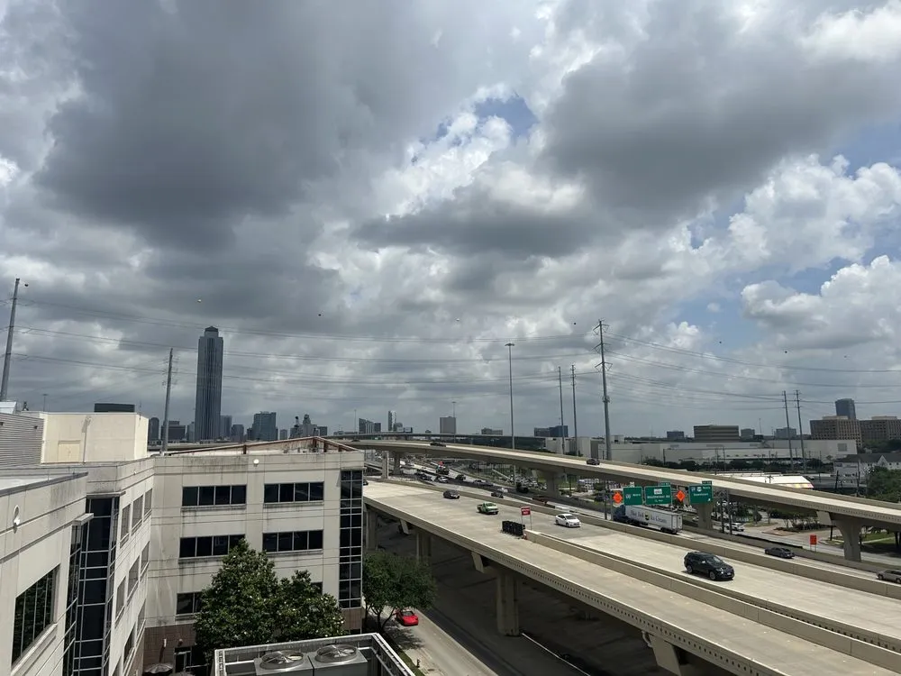 Affordable electrician providing panel upgrade in , 