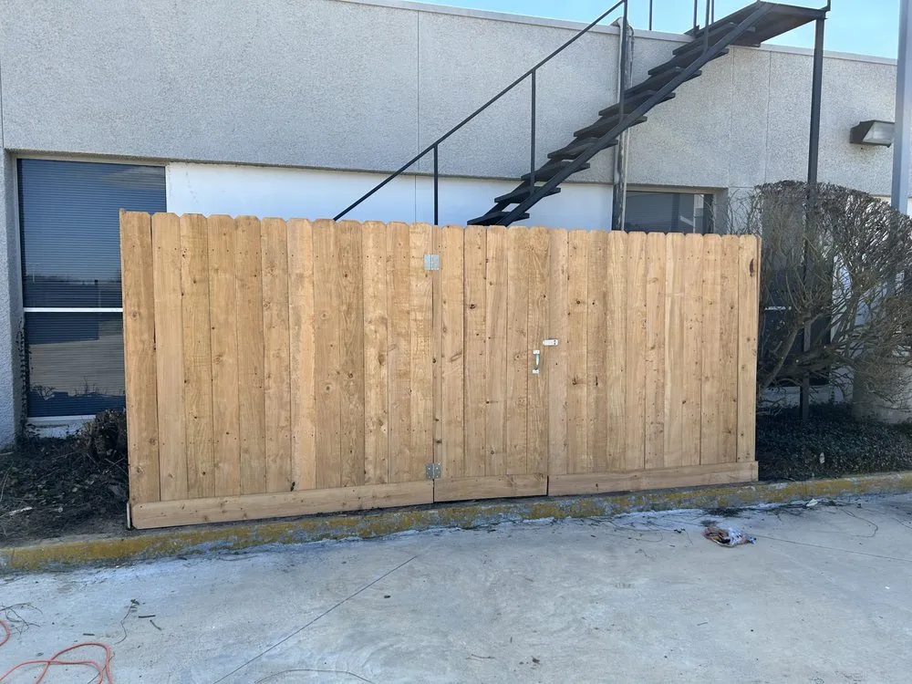 Licensed outlet and switch repair service in ,  - Pinolero's Cleaning & Handyman Service