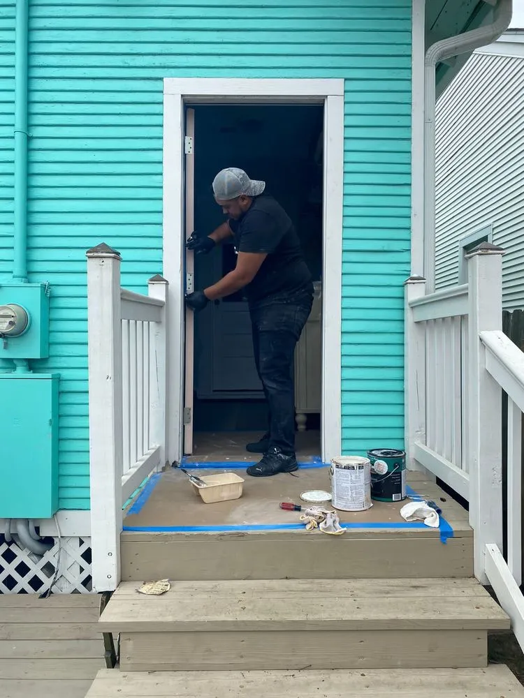 Emergency electrical repair service in ,  - Pinolero's Cleaning & Handyman Service