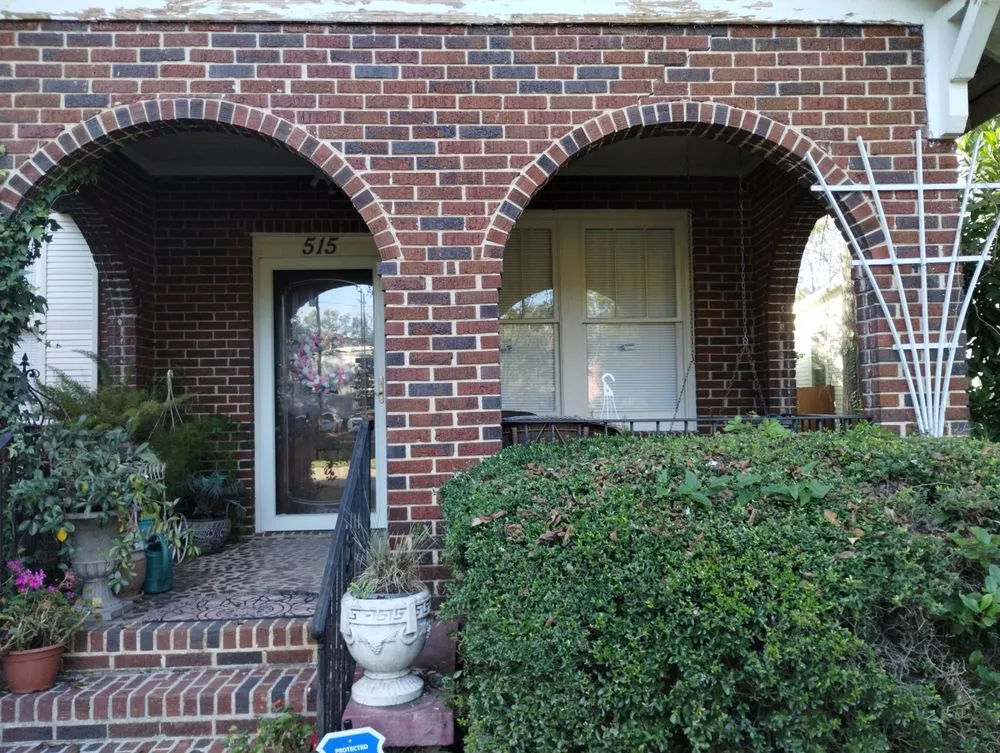 Slide of Pioneer Women & Associates