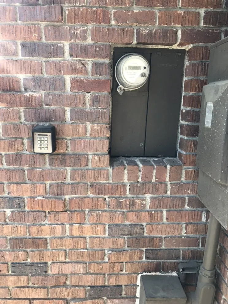 Slide of Pizano’s Electric