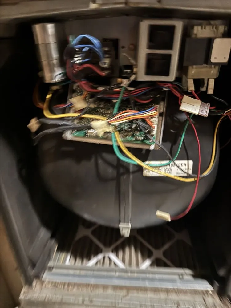 Slide of Plateros Services