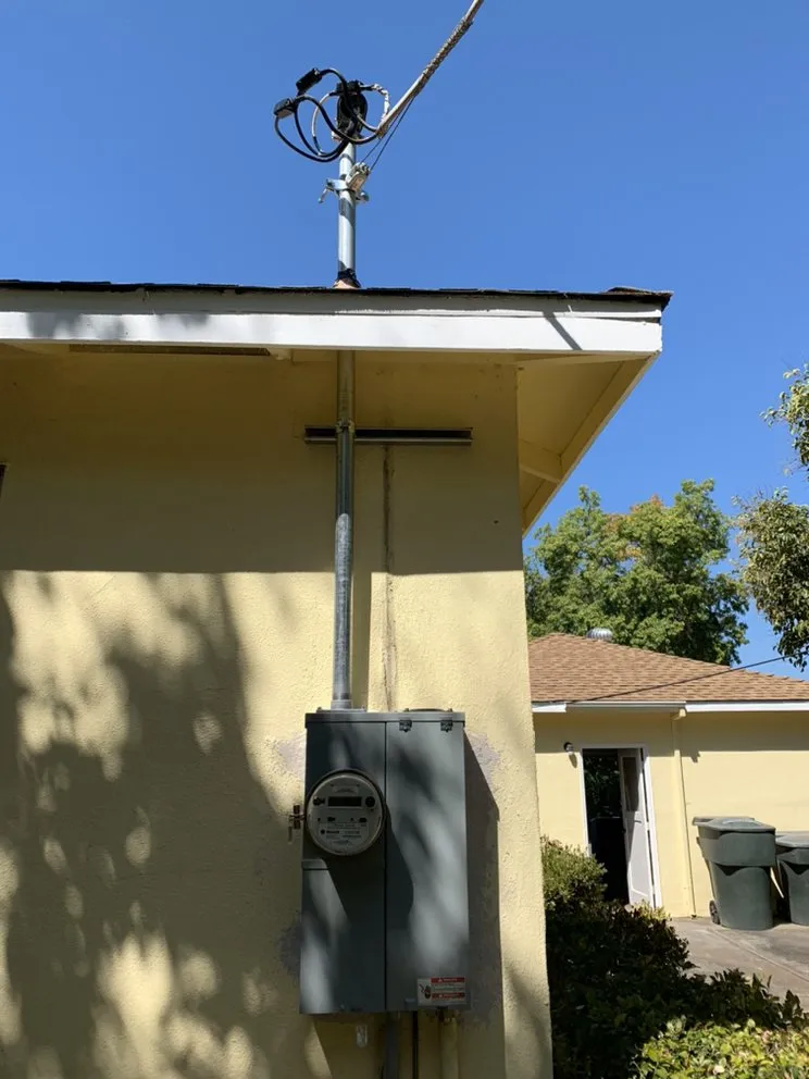 Slide of Platinum Electric