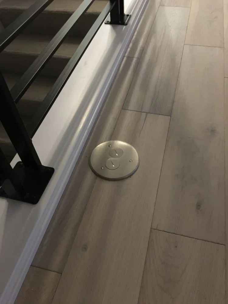 Emergency electrical service for homes in emergency electrical service,  by 