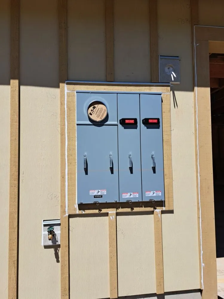 Professional circuit breaker repair in Yacolt, WA by Platinum Electrical